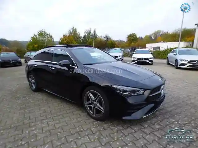 Mercedes-Benz CLA 200 Shooting Brake