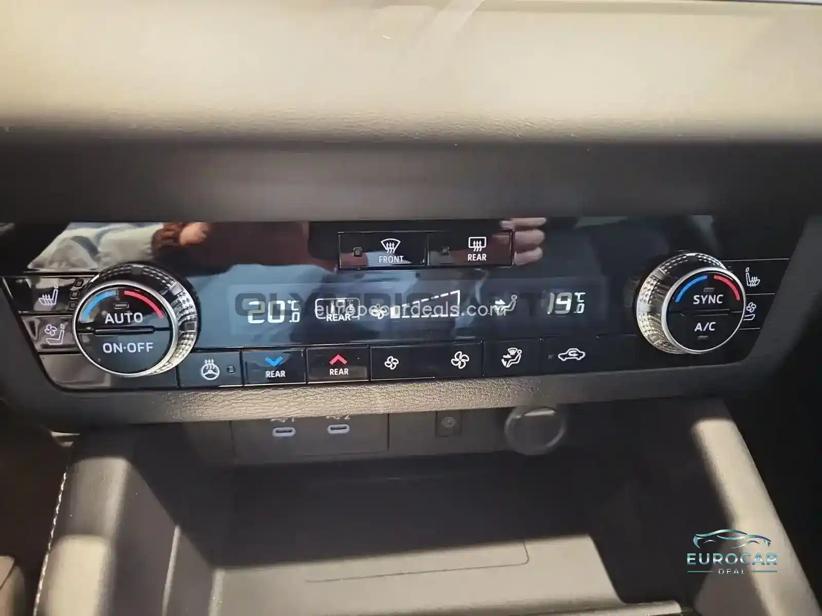 Mitsubishi Plug-in Hybrid Outlander