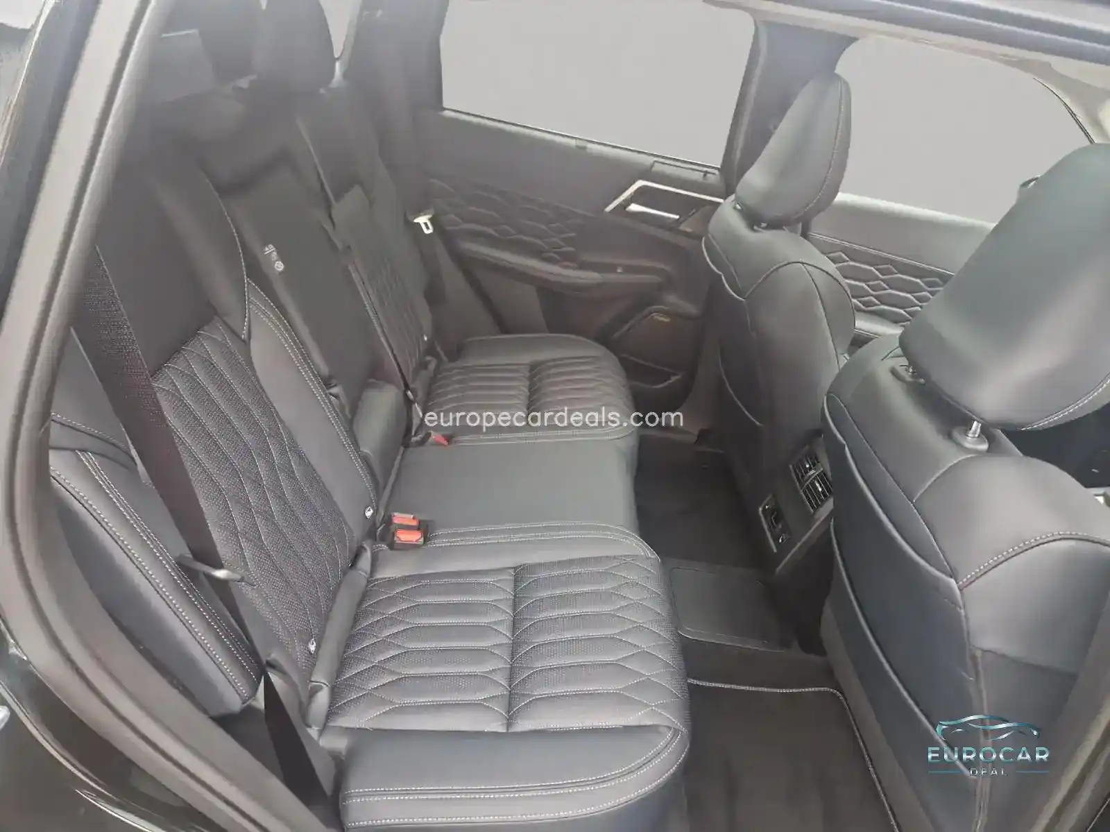 Mitsubishi Plug-in Hybrid Outlander