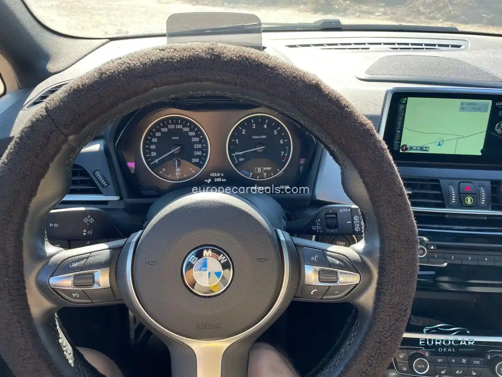 BMW 225