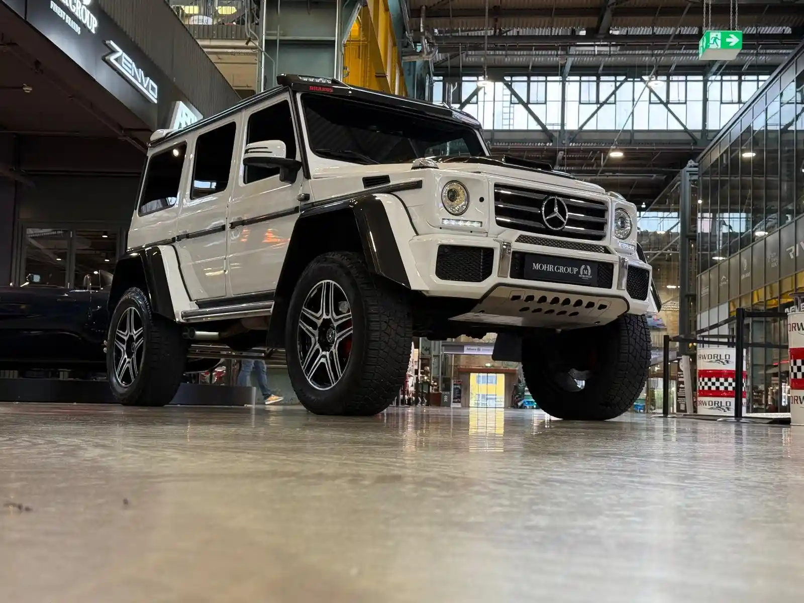 Mercedes-Benz G 500