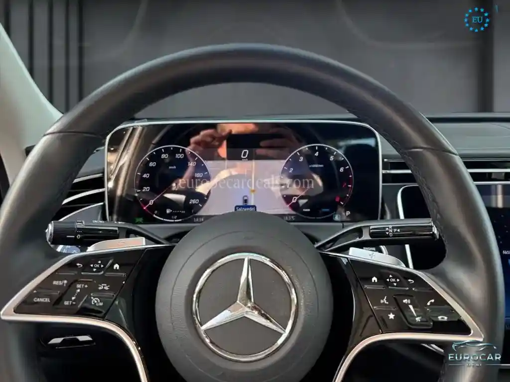 Mercedes-Benz E 200