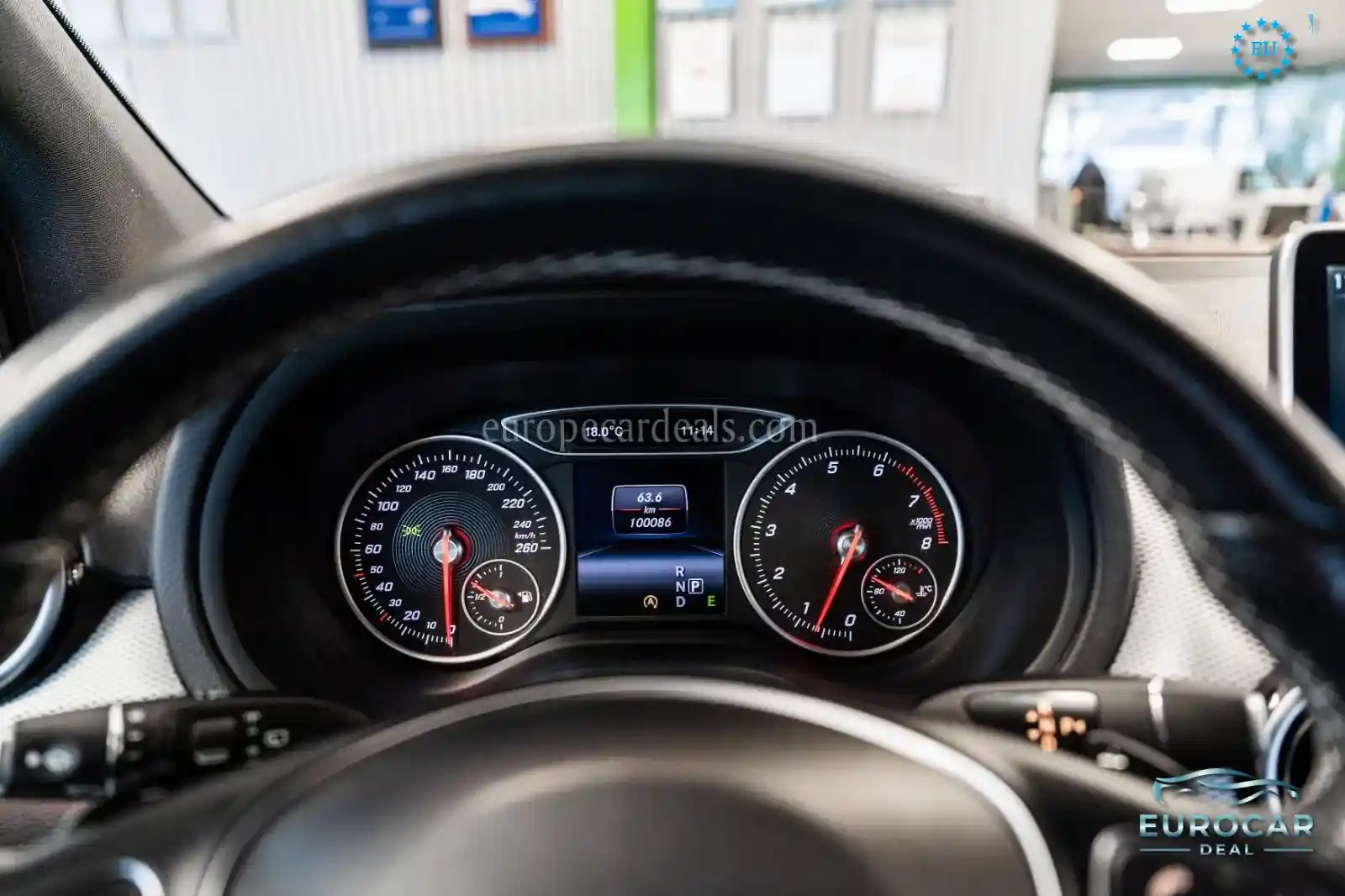 Mercedes-Benz B 180