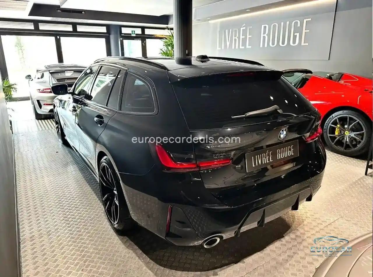 BMW 330