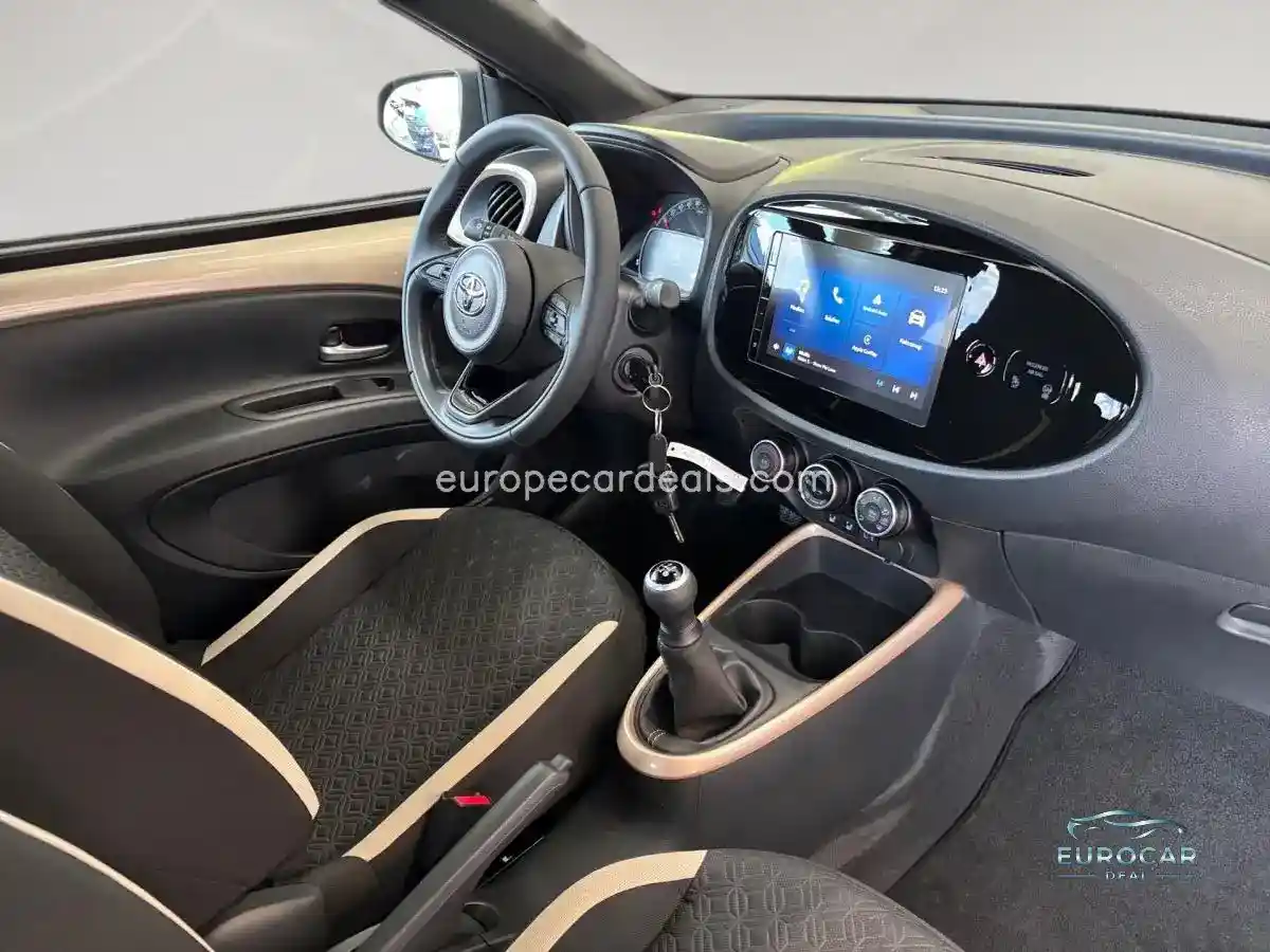 Toyota Aygo (X)