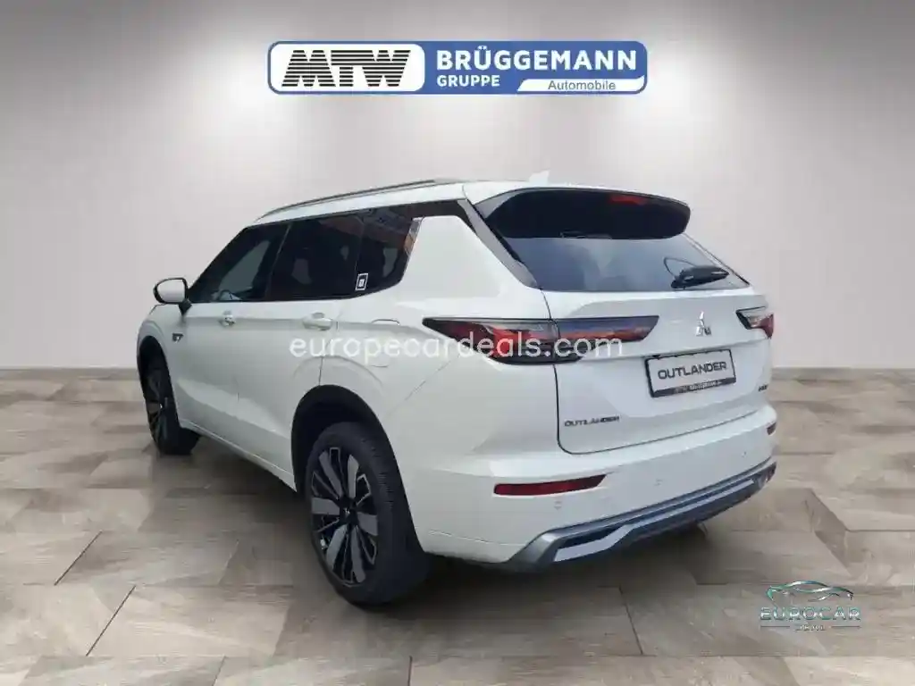 Mitsubishi Plug-in Hybrid Outlander