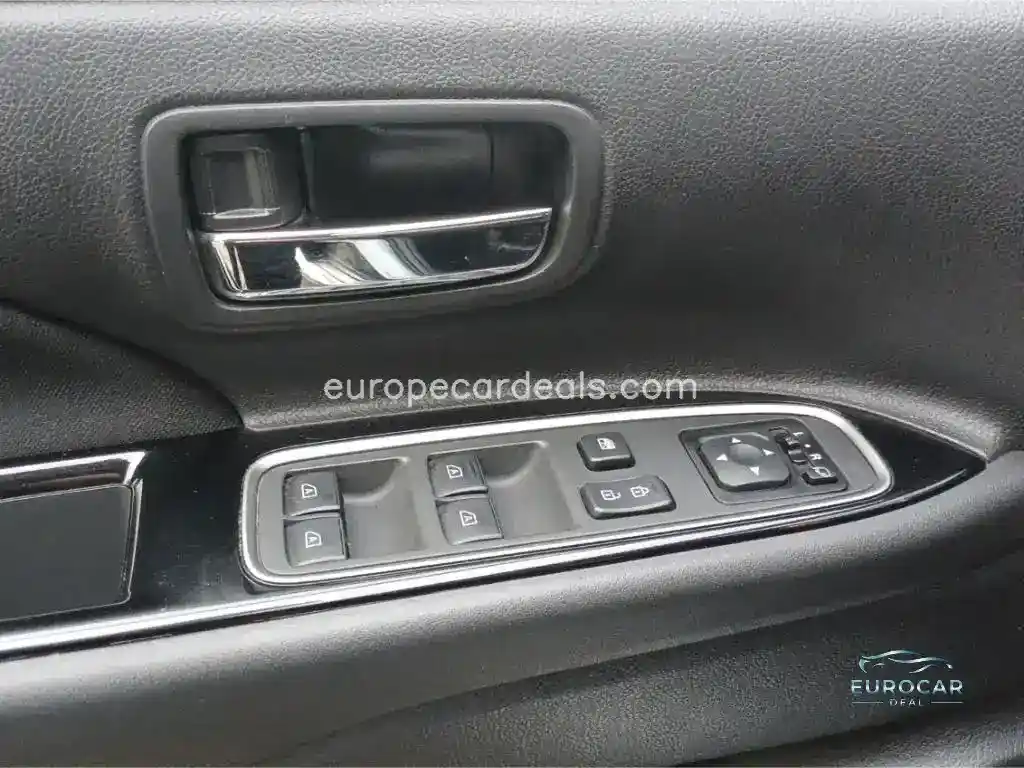 Mitsubishi Plug-in Hybrid Outlander