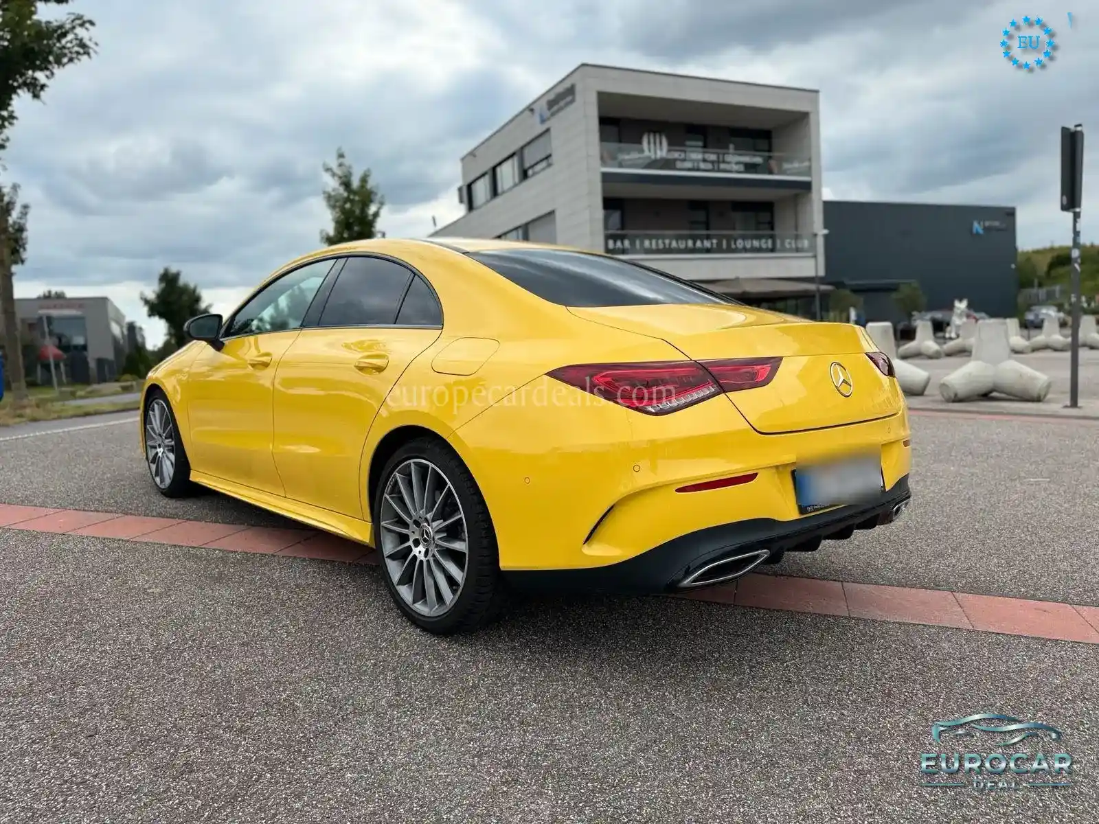 Mercedes-Benz CLA 200