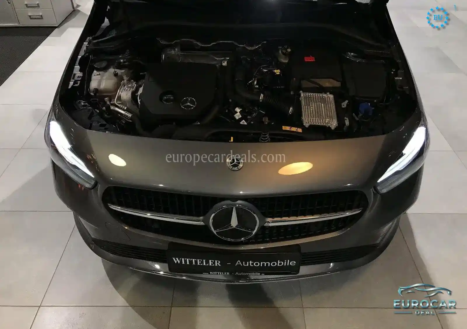 Mercedes-Benz B 180