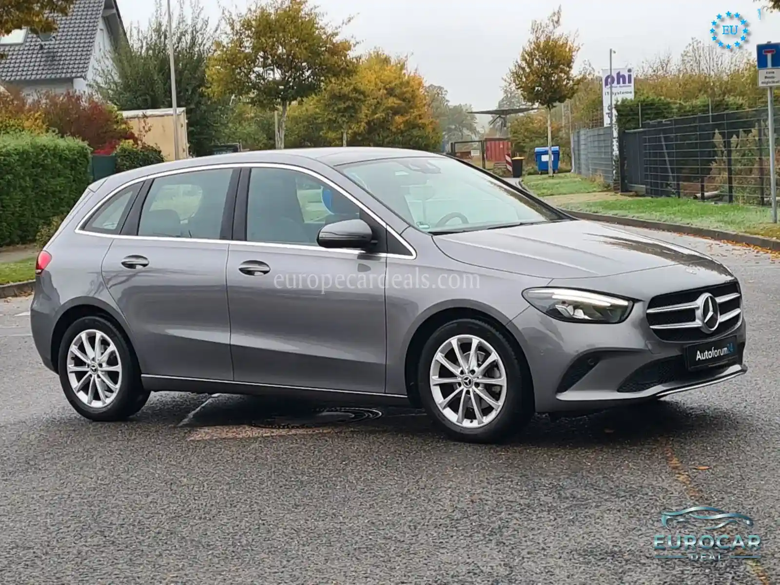 Mercedes-Benz B 180