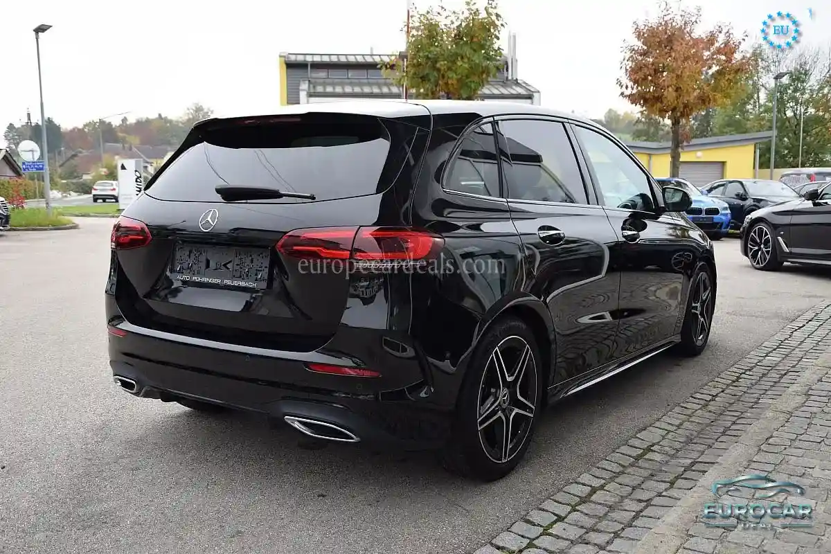 Mercedes-Benz B 180