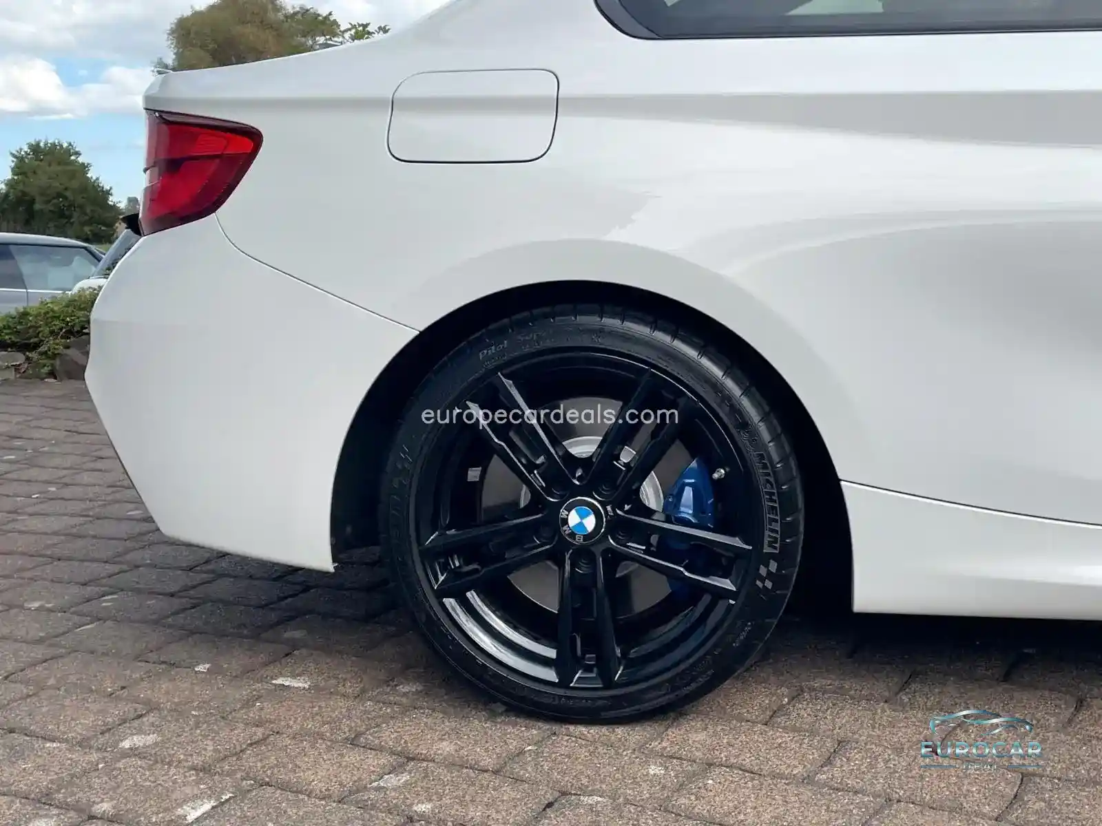 BMW M240i
