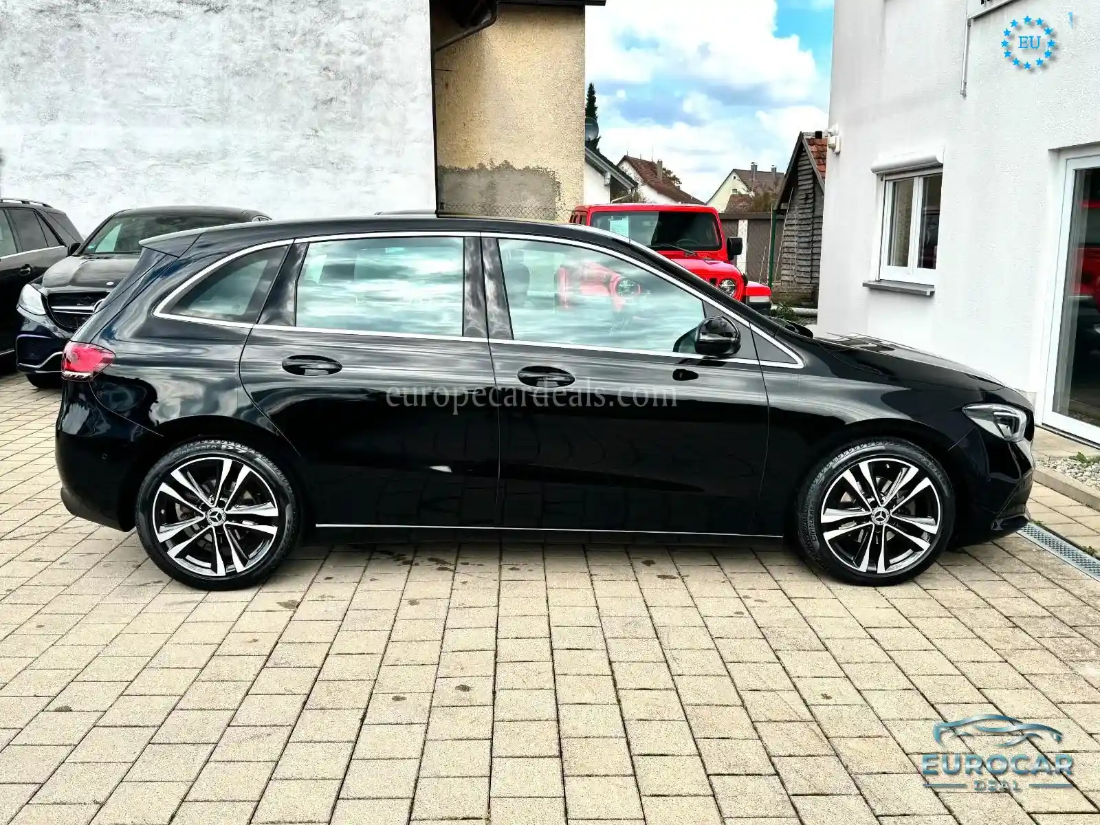 Mercedes-Benz B 180