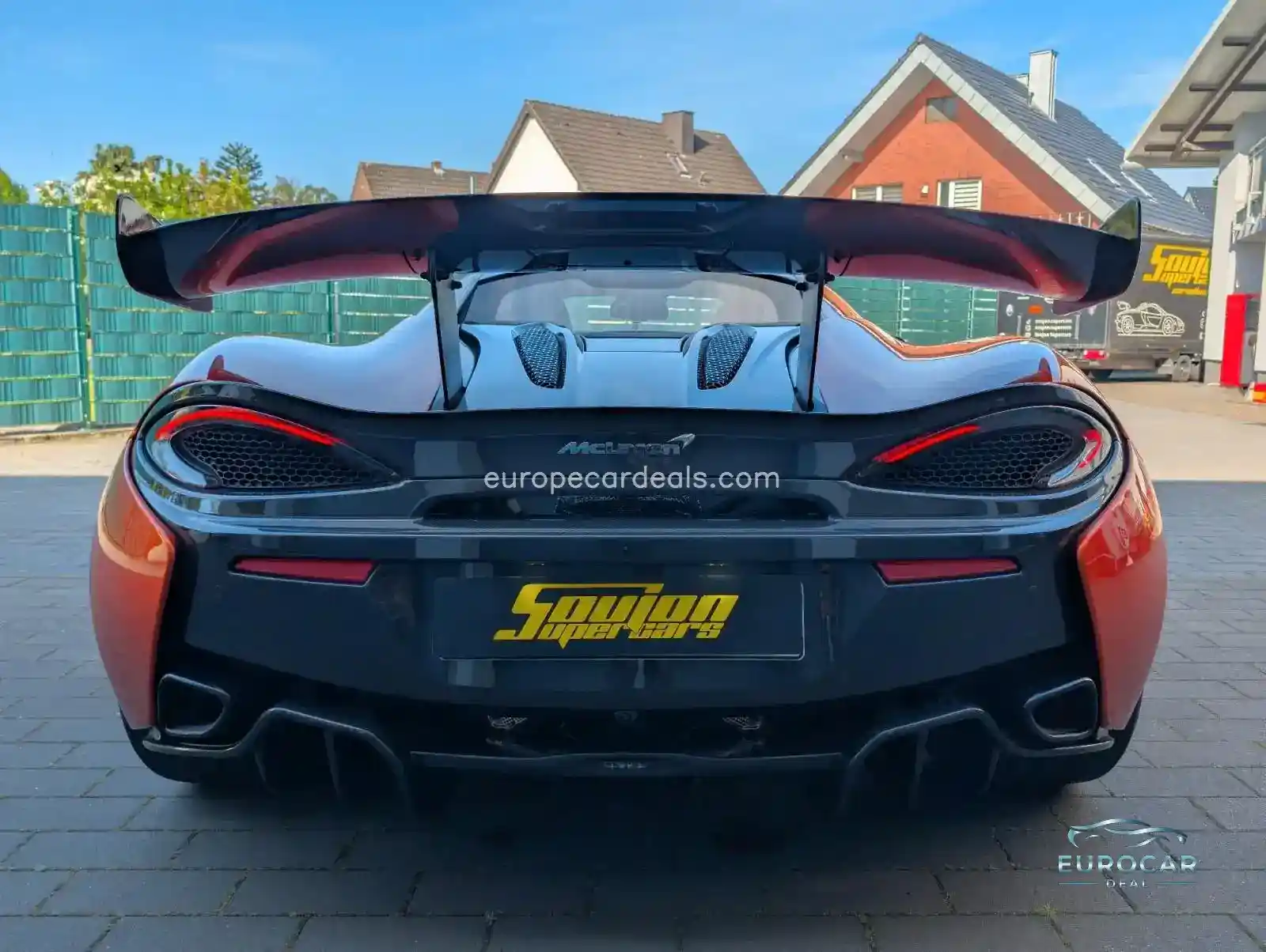 McLaren 620R