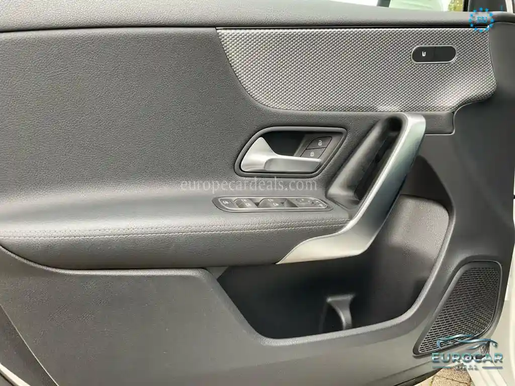 Mercedes-Benz A 220