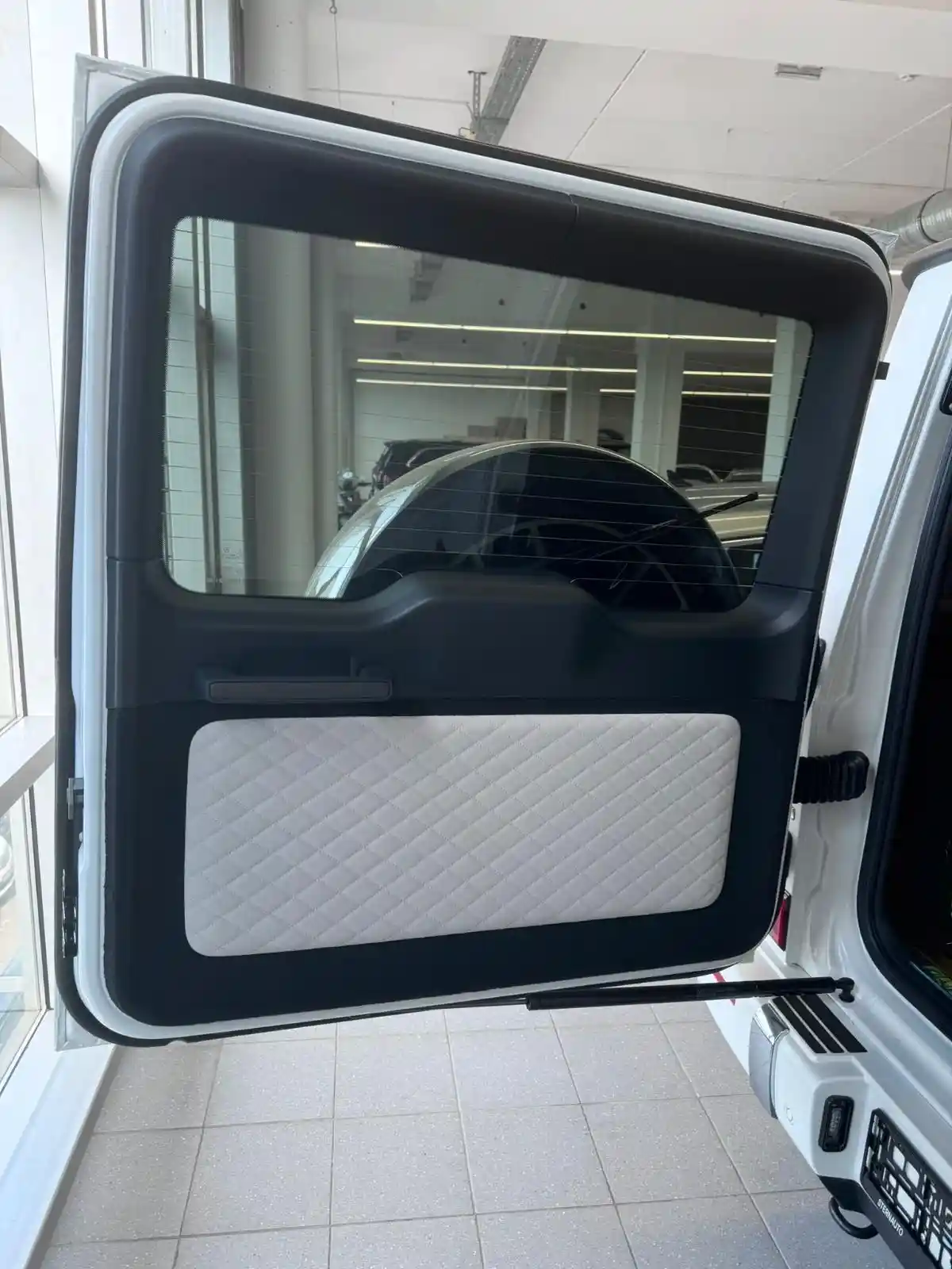 Mercedes-Benz G 500