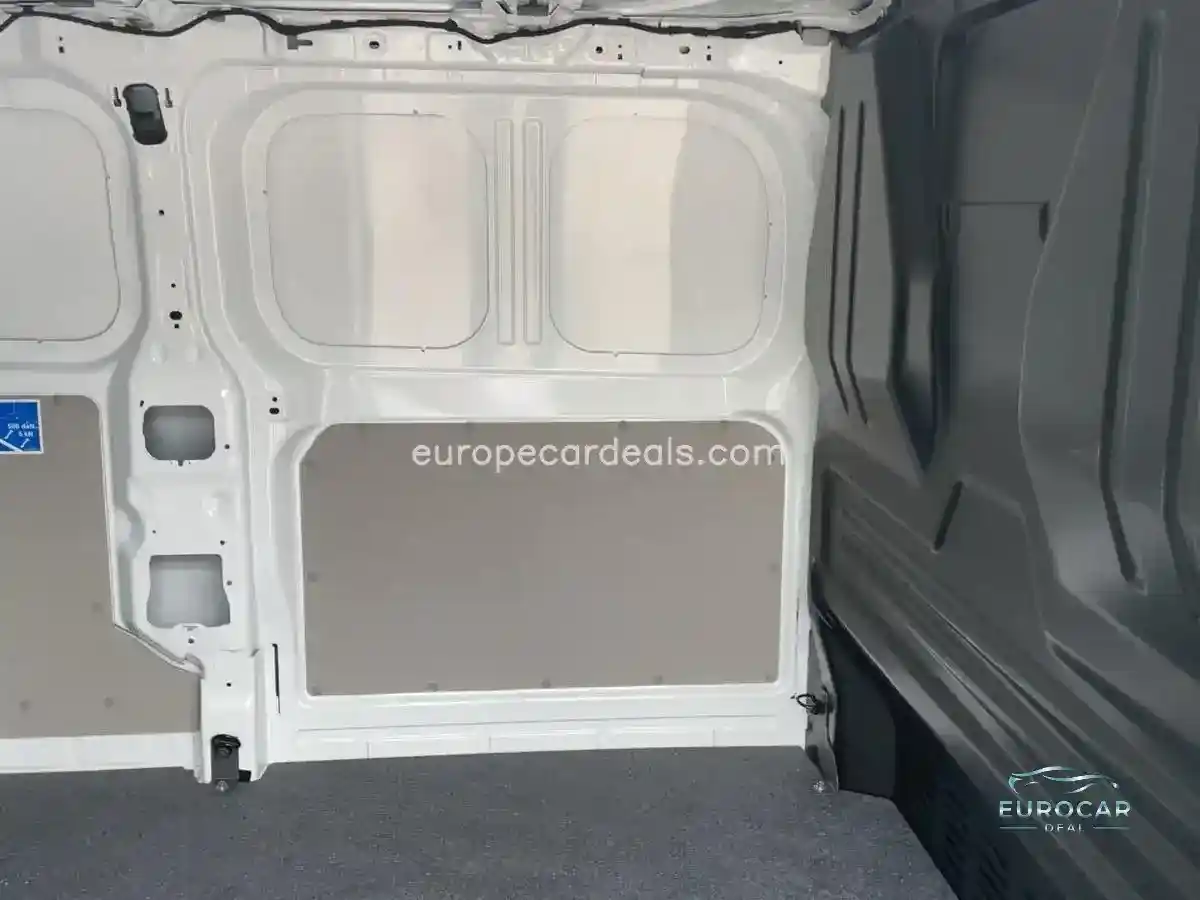 Volkswagen T7 Transporter