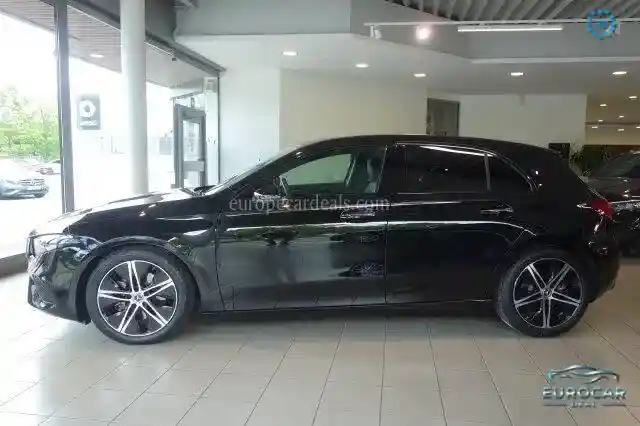 Mercedes-Benz A 220