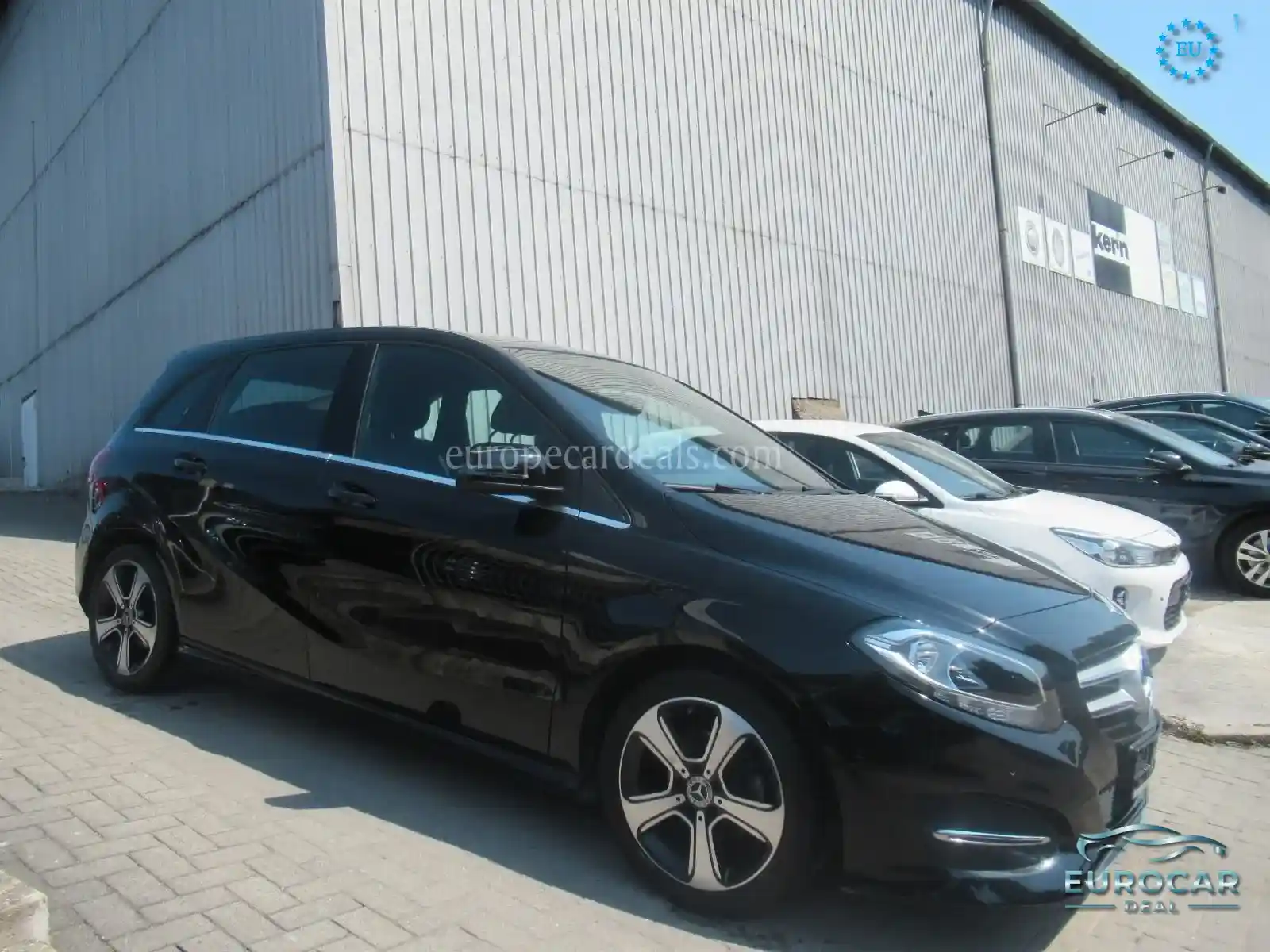 Mercedes-Benz B 180