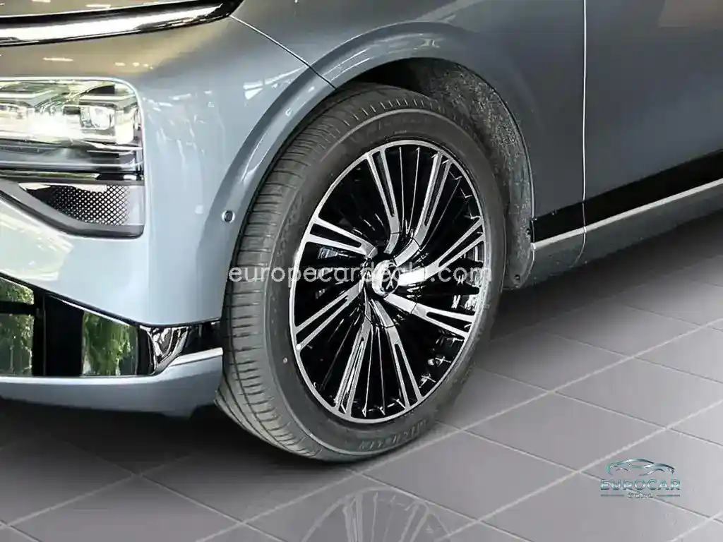 XPENG G9