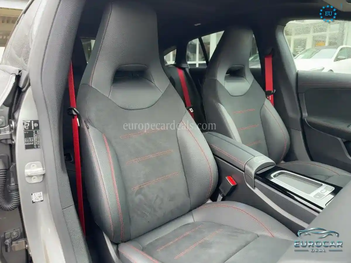 Mercedes-Benz CLA 35 AMG Shooting Brake