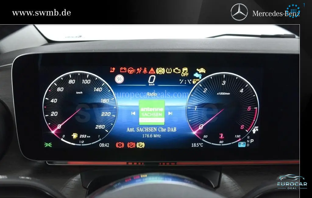 Mercedes-Benz V 220