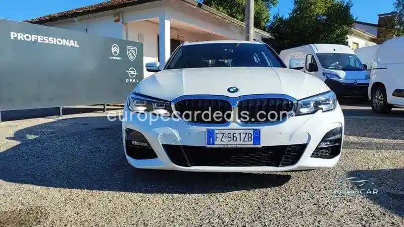 BMW 320
