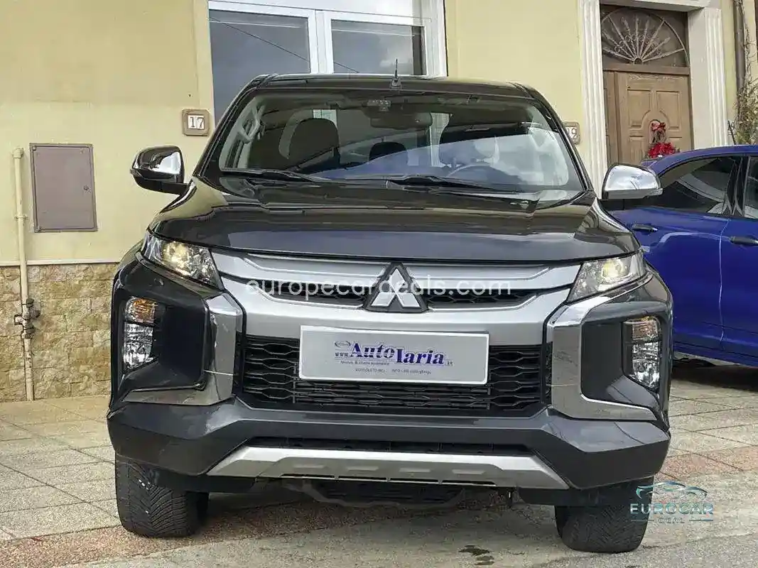 Mitsubishi L200