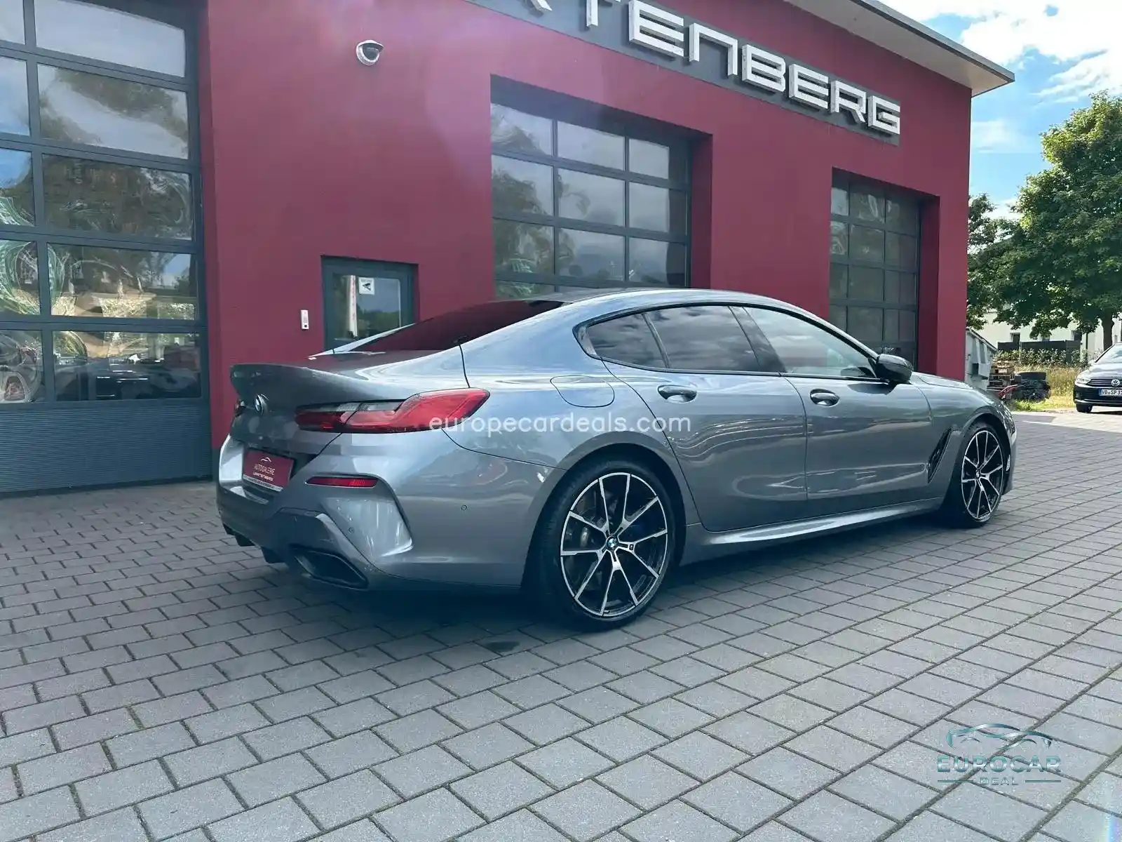 BMW M850