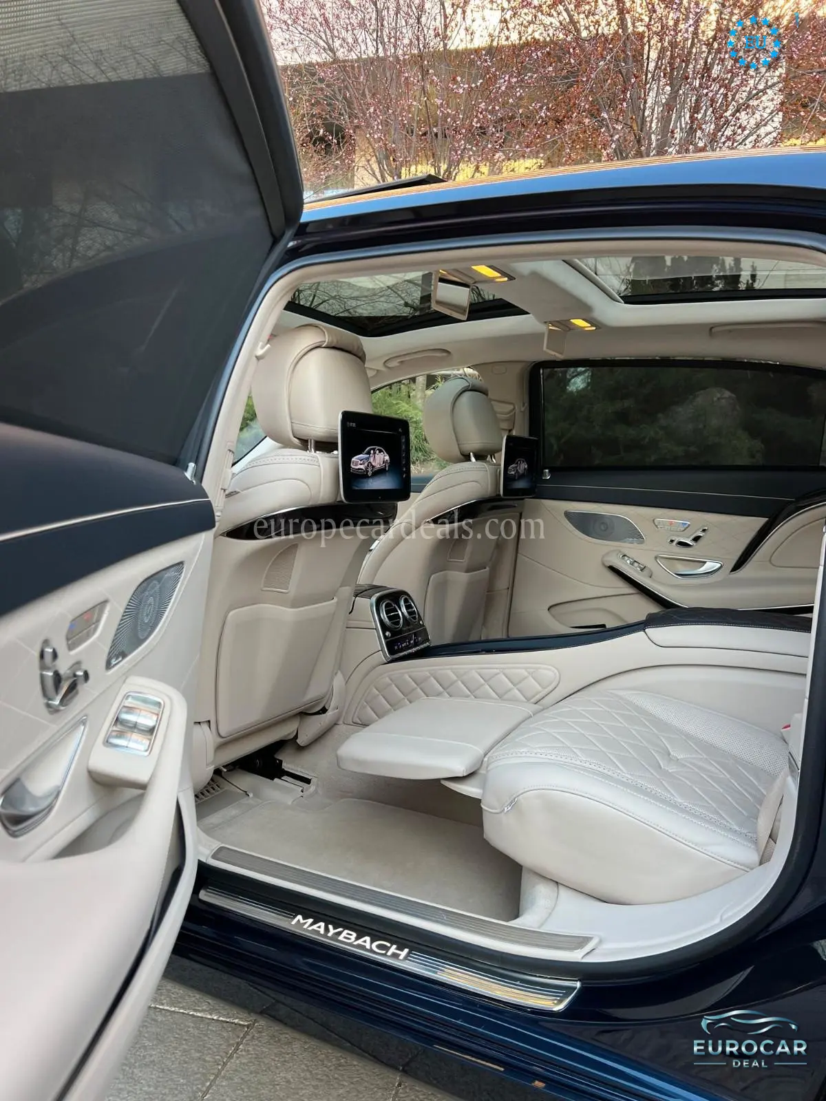 Mercedes-Benz S 560