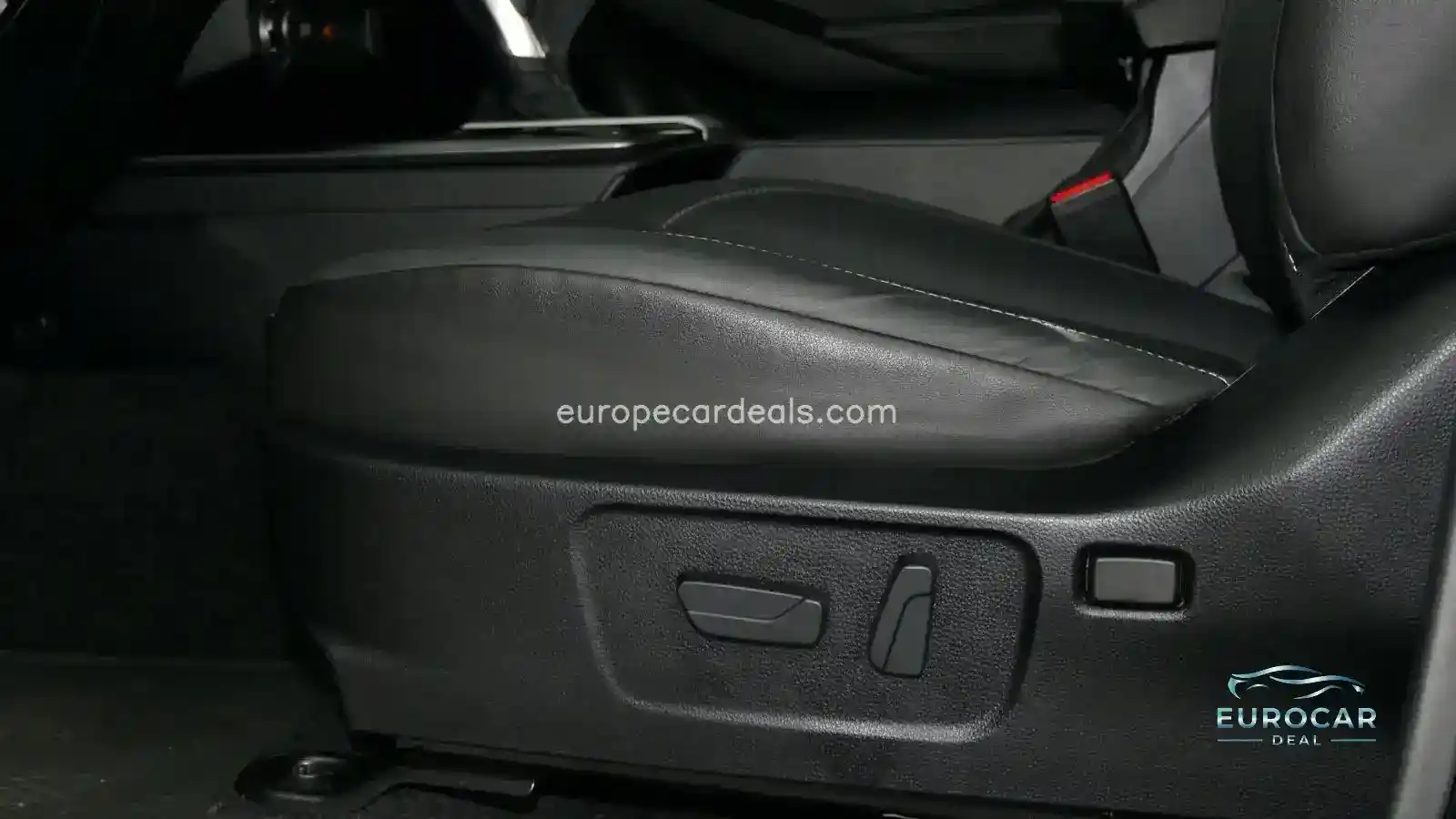 Double Cab 4WD LSE|Sportlid PRO-Form|Cover