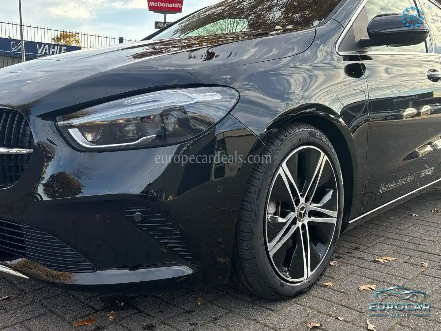 Mercedes-Benz B 200