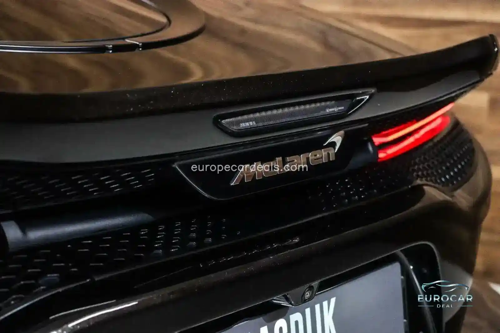 McLaren GT