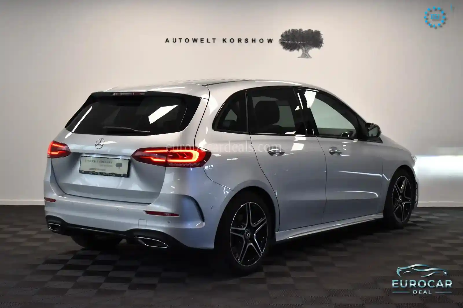 Mercedes-Benz B 220
