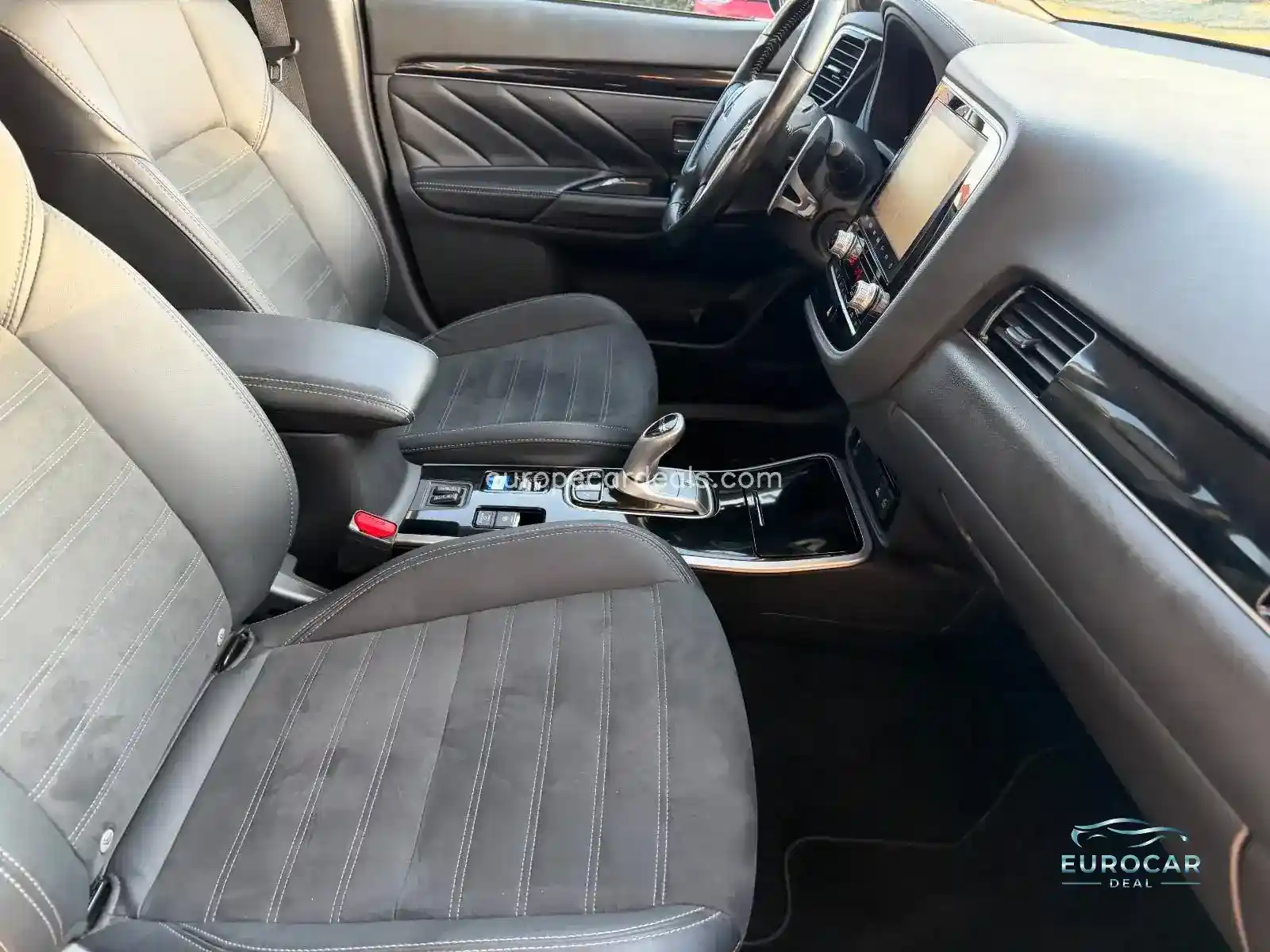 Mitsubishi Plug-in Hybrid Outlander