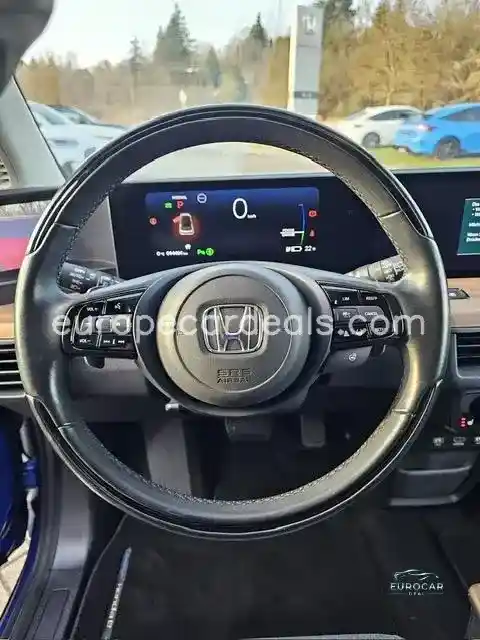 Honda e