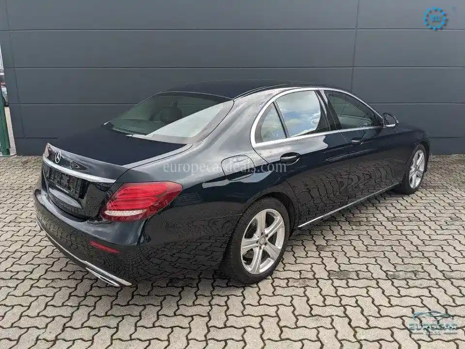 Mercedes-Benz E 350