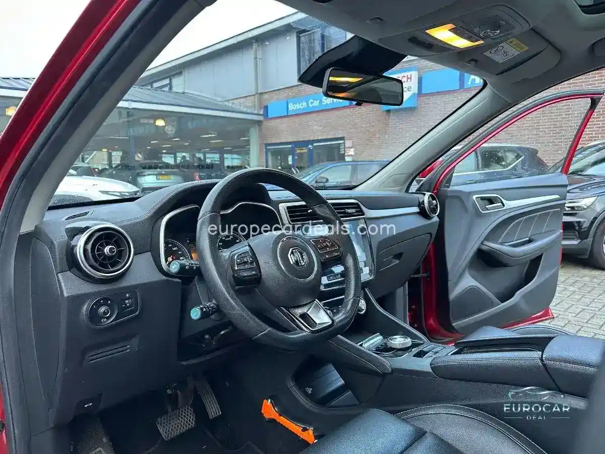 MG ZS
