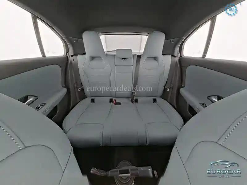 Mercedes-Benz A 220