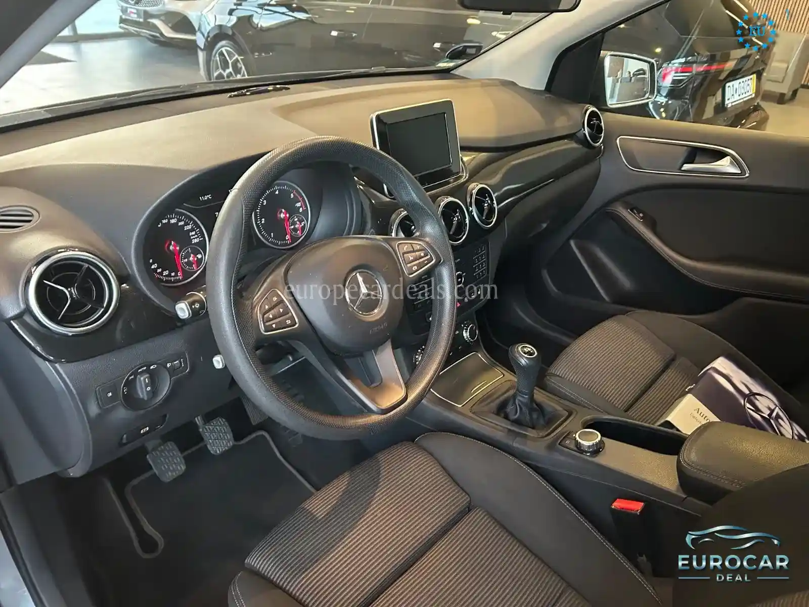 Mercedes-Benz B 180