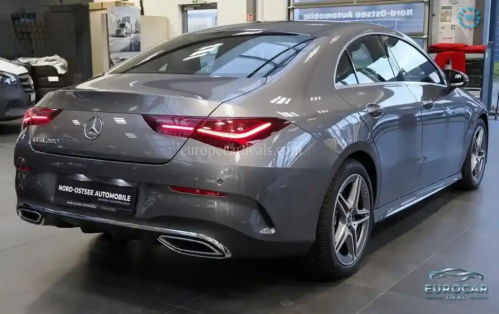Mercedes-Benz CLA 200