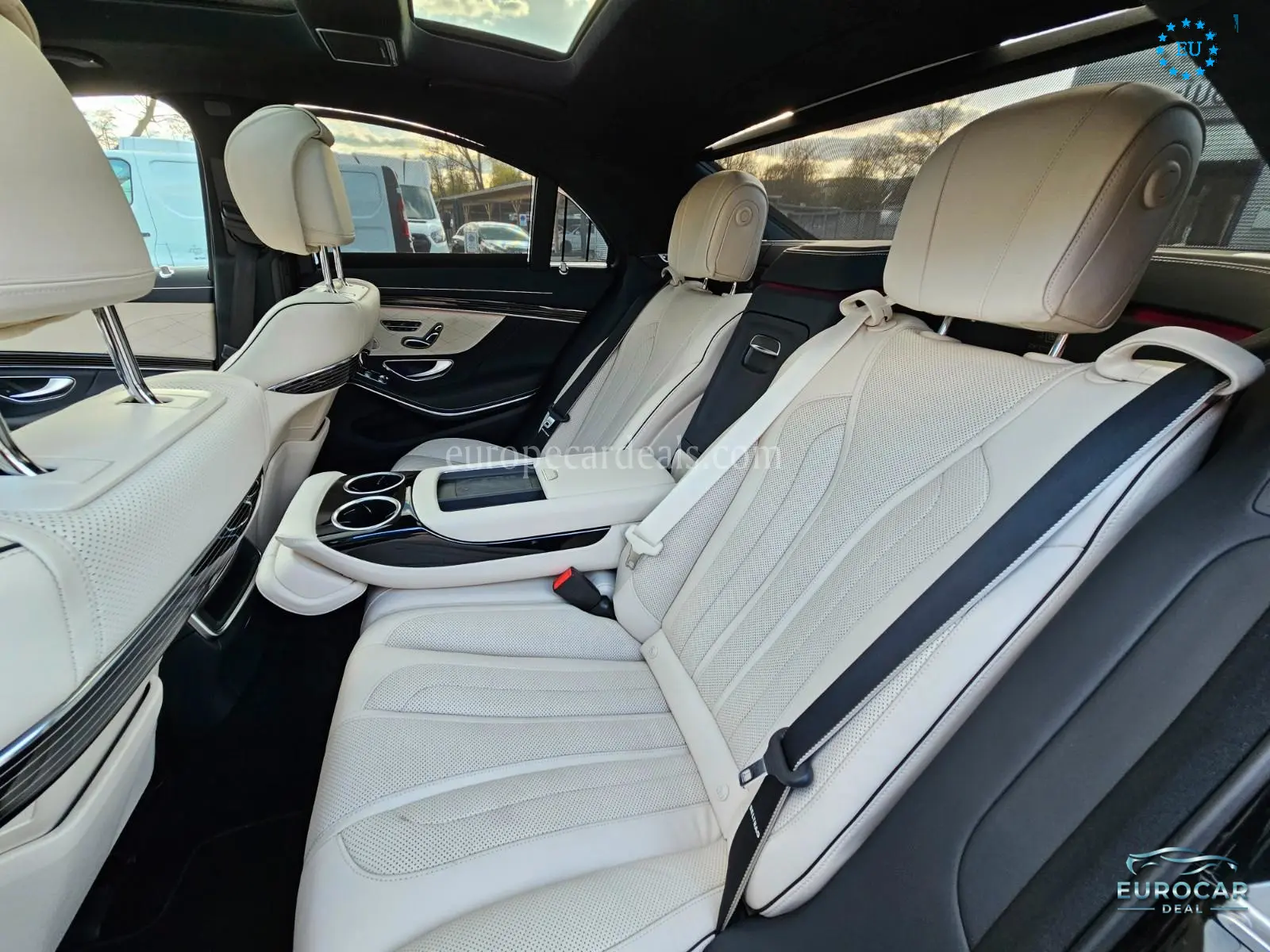 Mercedes-Benz S 560
