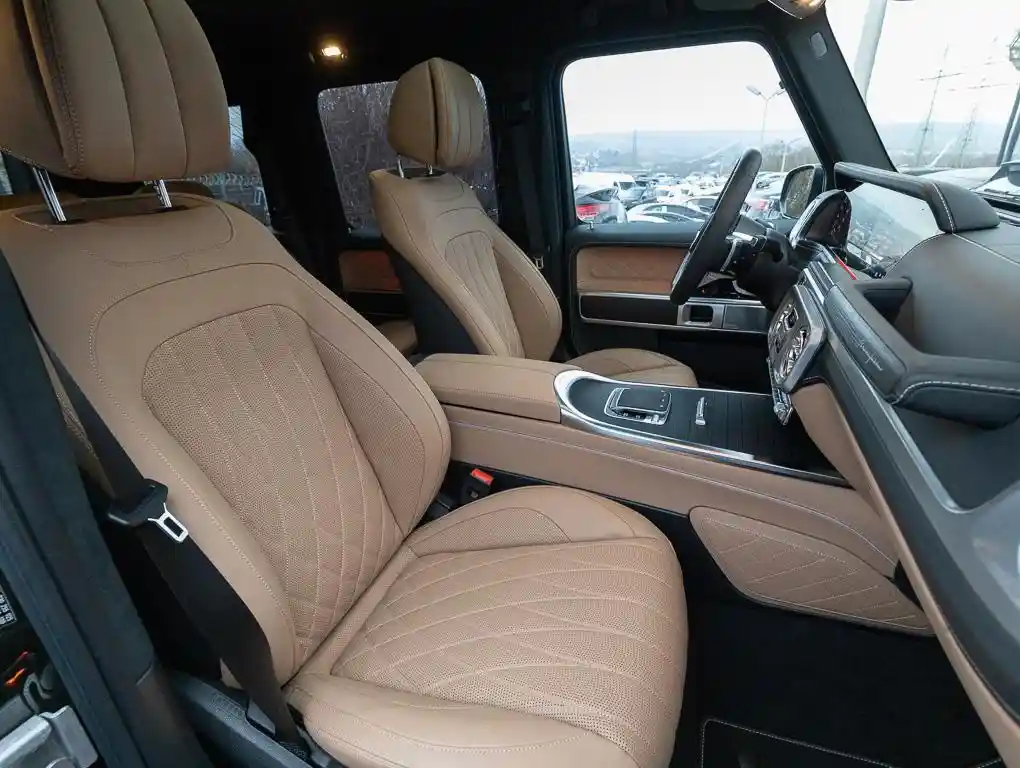 Mercedes-Benz G 500
