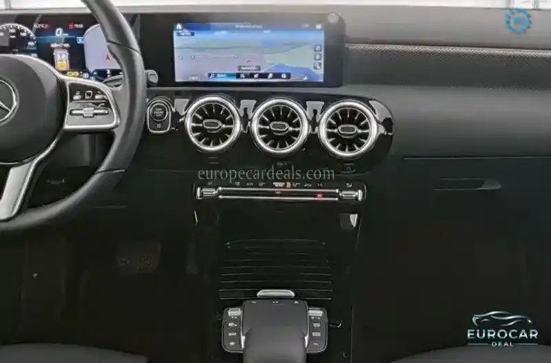 Mercedes-Benz A 220