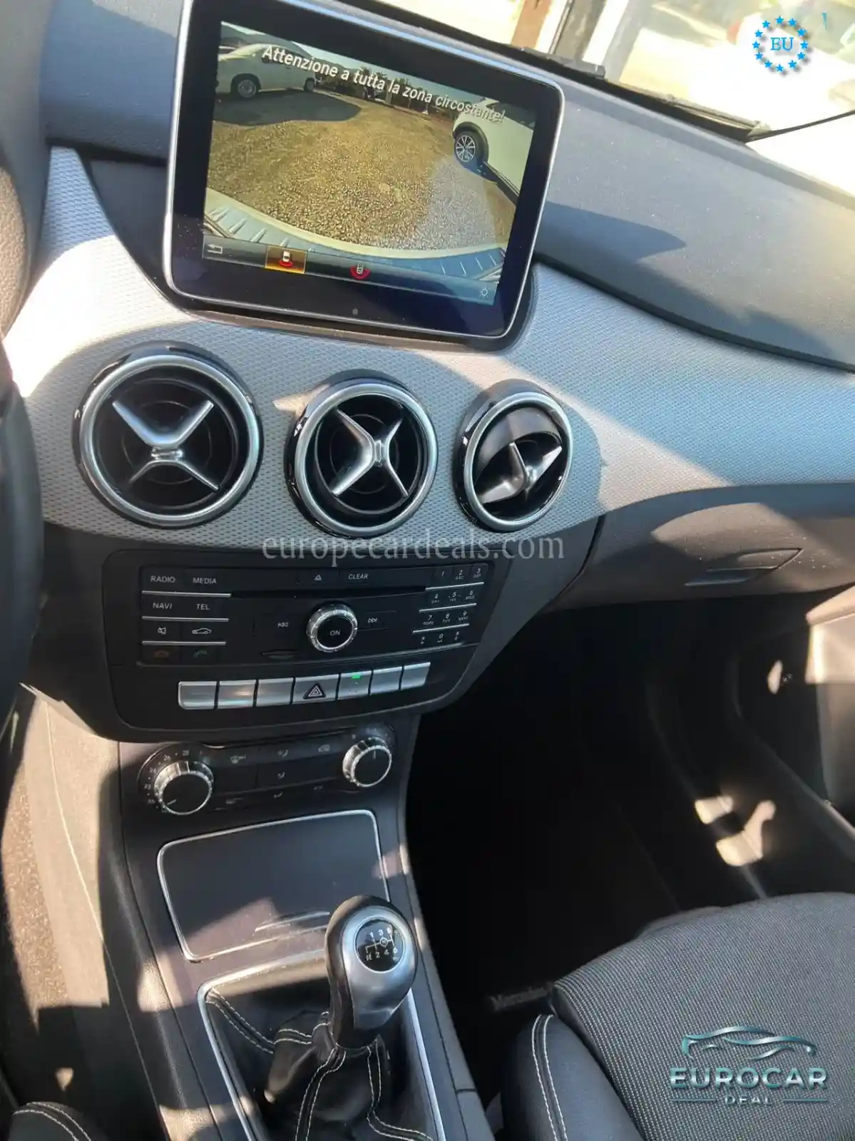 Mercedes-Benz B 180