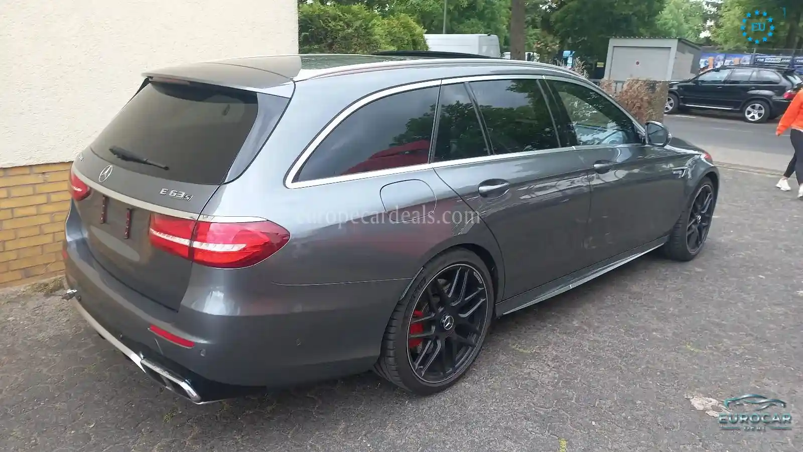 Mercedes-Benz E 63 AMG