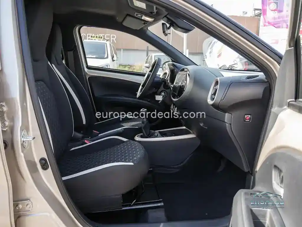 Toyota Aygo (X)