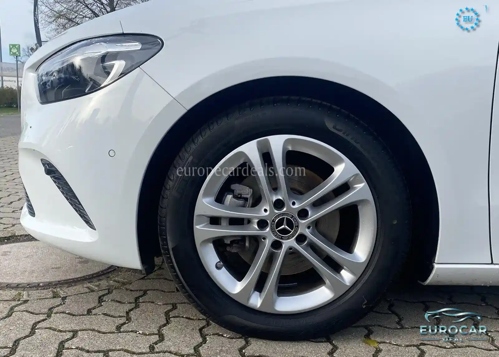 Mercedes-Benz B 200