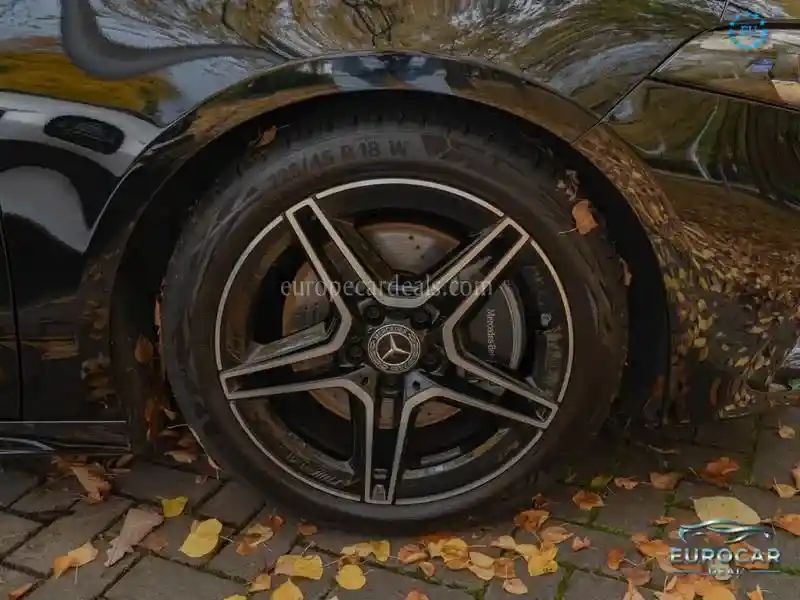 Mercedes-Benz A 220