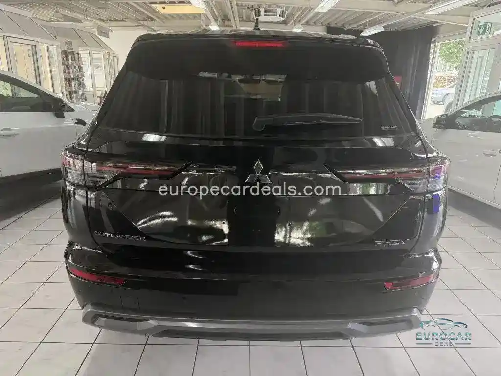 Mitsubishi Plug-in Hybrid Outlander
